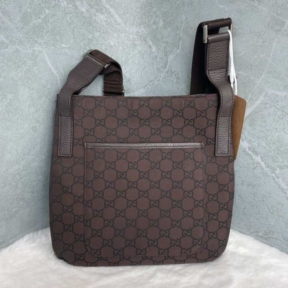 Gucci Women Pre-Loved Bag Very Good Condition